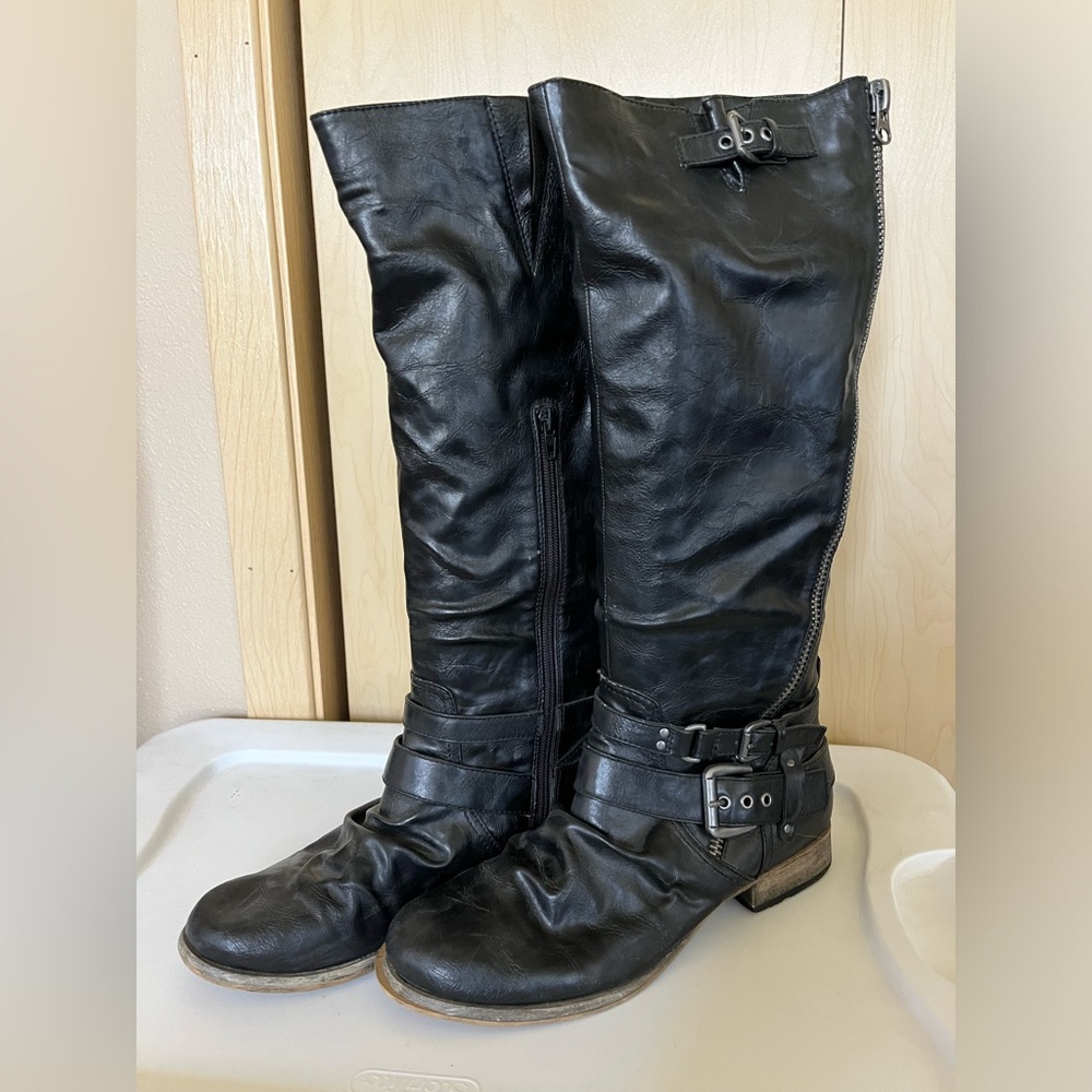 Black Leather Knee-High Boots
